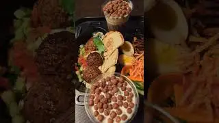 docking bay 7 star wars land Disneyland ✨ best coffee in batuu very good food 🔥 spicy 🥗
