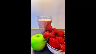 Healthy Greek Yogurt Smoothie for Weight Loss | Easy No Sugar Breakfast Drink
