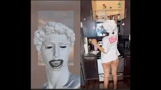 ОНА ЗНАЕТ, ЧТО ДЕЛАЕТ (1/2)