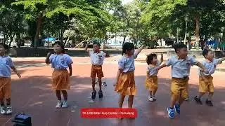 Tarian Natal anak PAUD little hero comal