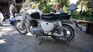 Vintage 1967 HONDA CB 305 Dream Motorcycle