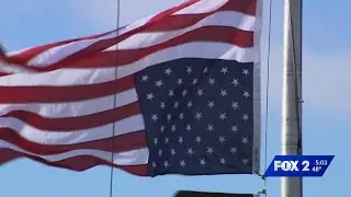 American 🇺🇸 flag seen flying upside down 🙃 