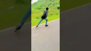 Skating masti 🤣🤣😂😂 #skater #skating #brotherskating #publicreaction#india #road #funny #masti #like
