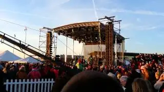 Kid Rock Performing at the Romney-Ryan Rally in West Chester, Ohio - 2012 Video 1
