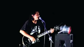 guitarra y voz: Mario Cabral - bajo: Fernando Villar - bateria: Walter Baez