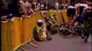 Nature Valley Grand Prix crash