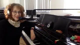 Jazz Piano Lesson-Improvising using chord tones, passing tones, and neighbor tones
