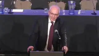 Justice Georg Nolte accepts the 2025 White & Case Distinguished Jessup Alumni Award