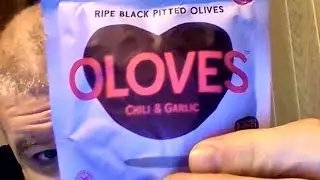 Oloves chili & garlic ripe black pitted olives