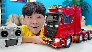 Yejun's Build BIG R/C Truck Car Toy Assembly with Color Play for Kids