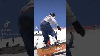 Summer shred at Hood 🕺🔥 #shred #snowboarding #mthood