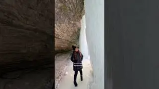 Saw the most gorgeous ICE WALL in Quebec ❄️ #icewall #quebec #canadawinter