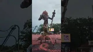 Love the Blood Fountain at Six Flags Great Adventure Fright Fest!