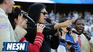 Gene Simmons Wants To Trademark 'Hook 'Em Horns' Hand Signal