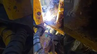 harvester head welding #head480C #1270g #johndeeretractorpower #welding