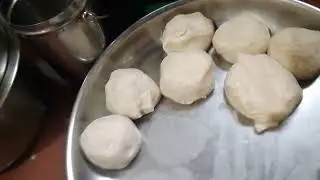 ഗോതമ്പ് പൊടിയും അരിപ്പൊടിയും ചേർത്ത് ഇലയട ഉണ്ടാക്കിയാലോ.. വായോ 🥰