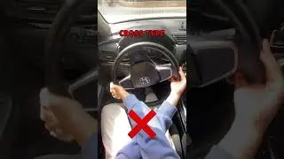 How many people turn the steering wheel the wrong way?#car#driving#tips #shorts#shortsvideo#skills