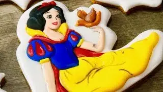 How To Decorate SNOW WHITE COOKIE by TaleCookies