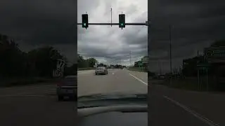 Driving into Missouri down by Anna