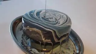 recette glaçage miroir marbré sur entremet
