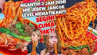 VIRAL! MIE PEDAS MEMATIKAN CUMAN 14RB! NGANTRI NYA 2 JAM utk ke MIE SAPI BANTENG!