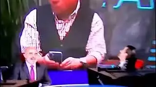  El ernestino clandestino alias el narizon yepeto se queda viendo la pantalla como retrasado