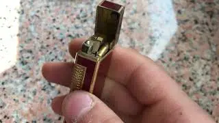Dunhill Rollagas gold and red Chinese Lacquer lighter overhauled and with box