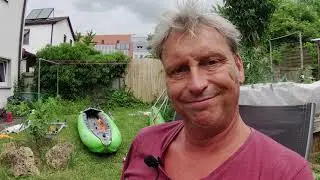 Der grüne Trimaran - aufriggen mit dem neuen Segel