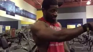 Exxclusive Brushing In The Gym?
