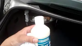 Jak rozpoznać i usunąć plamę z oleju lub smaru Chemspec Dry Fabric