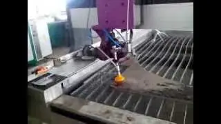 IWM 5 axis waterjet cutting machine