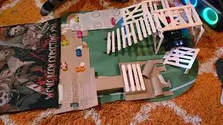 1/24 udirc snow leopard 4x4 4ws with 1200mah. Jumbo popsicle sticks, cardboard for obstacle course. 