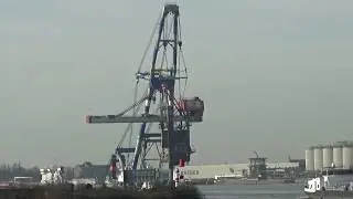 MATADOR 3 Seagoing Floating Sheerlegs 1800 Tons Lifting Capacity