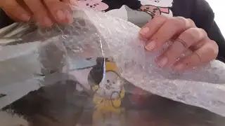 Asmr fast and aggressive crinkle sounds no3 🤤 bubble wrap + table cover (loud) (no talking)💜🌙