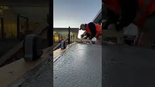 Pouring a Concrete Seat #architecturalconcrete #concreteworks