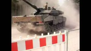 Kampfpanzer Leo 2, Fahrer ist gut drauf