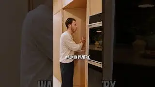 Walk in pantry