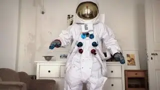 Lostronaut preview teaser