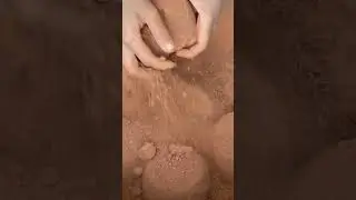 Crispy red dirt #sandasmr #oddlysatisfying