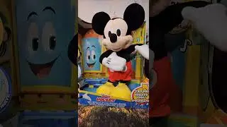Hot dog dance #mickeymouse #disney #adorable #youtubeshorts
