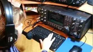 6 YEAR OLD YL OF MW0EDX IS CALLING CQ :-)