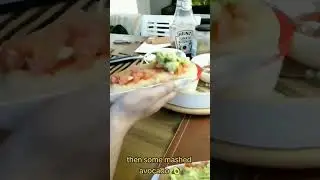 Como hacer completos - how to make a Chilean hotdog in 30 seconds #chile #chileanmemes #reels #qlo