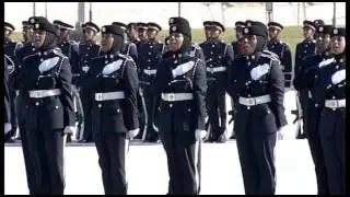 معالي القائد العام لقوة دفاع البحرين يرعى حفل تخريج دورة مرشحي الضباط الجامعيين للإناث رقم/1 ج/2