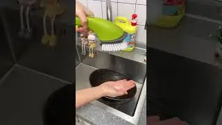 Amazing Soap Dispensing Dish Brush