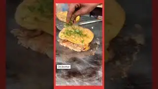 Tasty Chicken Cheese Kulcha omlette 🥳😍 #shorts #explore