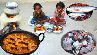 santali tribe children cooking FISH CURRY for their village style || traditional fish curry