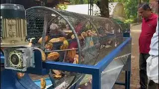 Lohashilpi Cocoa pod breaker
