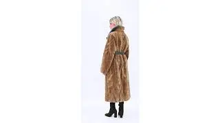 Classic mink fur coat with English collar in Camel.