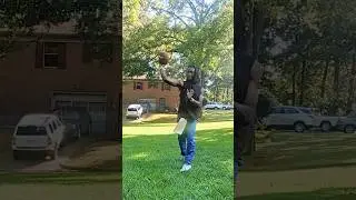 Any tips on the throw motion? 💪🏿🏈🔥 #football #quarterback #fitness #motivation #god #training