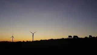 Turbines, Moving Stills No.1